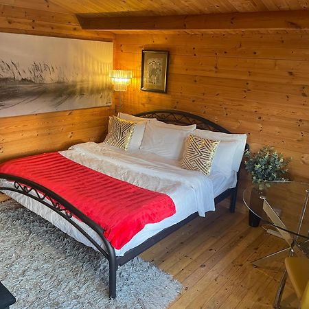 Chalet Free Sauna & Spa Superking Bed Killaloo Buitenkant foto